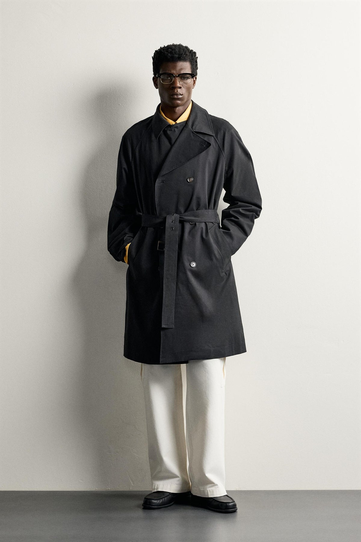 REGULAR FIT WATER-REPELLENT TRENCH COAT